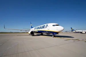 Spain's government refuses to 'submit' to Ryanair, already negotiating with other airlines to compensate for its 'abandonment'