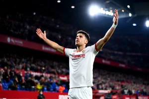 Isaac Romero y Peque recriminan la celebración de Rafa Mir: "Cada uno ya es mayorcito"