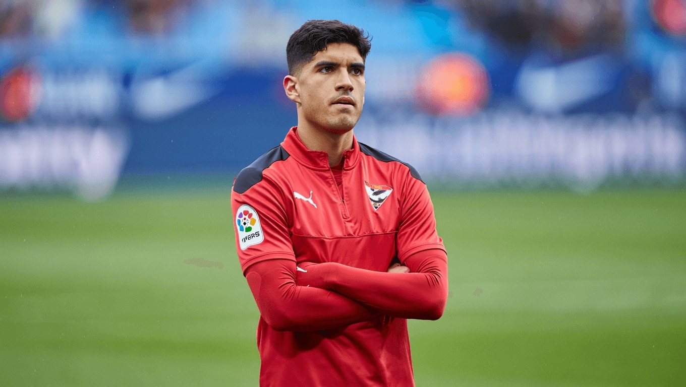 El Rayo Vallecano recibe un ofertón de última hora del Besiktas por Jorge de Frutos