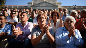 Los interinos fían su futuro a la justicia europea: "A la administración le sale muy barato tener temporales e incumplir la ley"