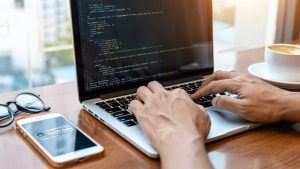 Codex, la IA de OpenAI que programa sola, ya está disponible para todos