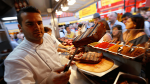 La ruta de la carne de toro vuelve al ruedo gastronómico de Zaragoza: estos son los restaurantes que participan
