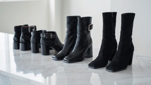 Cinco botas negras con tacón cuadrada que pondrás en la cesta hasta el Black Friday