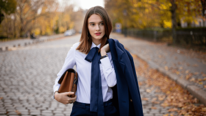 Las camisas que te pondrás todo el otoño son las que llevan lazada