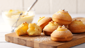 Las magdalenas de nata más fáciles de hacer: la receta para que salgan suaves y esponjosas