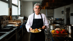 Pepe Rodríguez (57 años) sobre su receta estrella: "Les encanta a mis hijos y las hago cuando tengo tiempo libre"