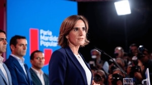 PP wins in Extremadura election but depends on Vox