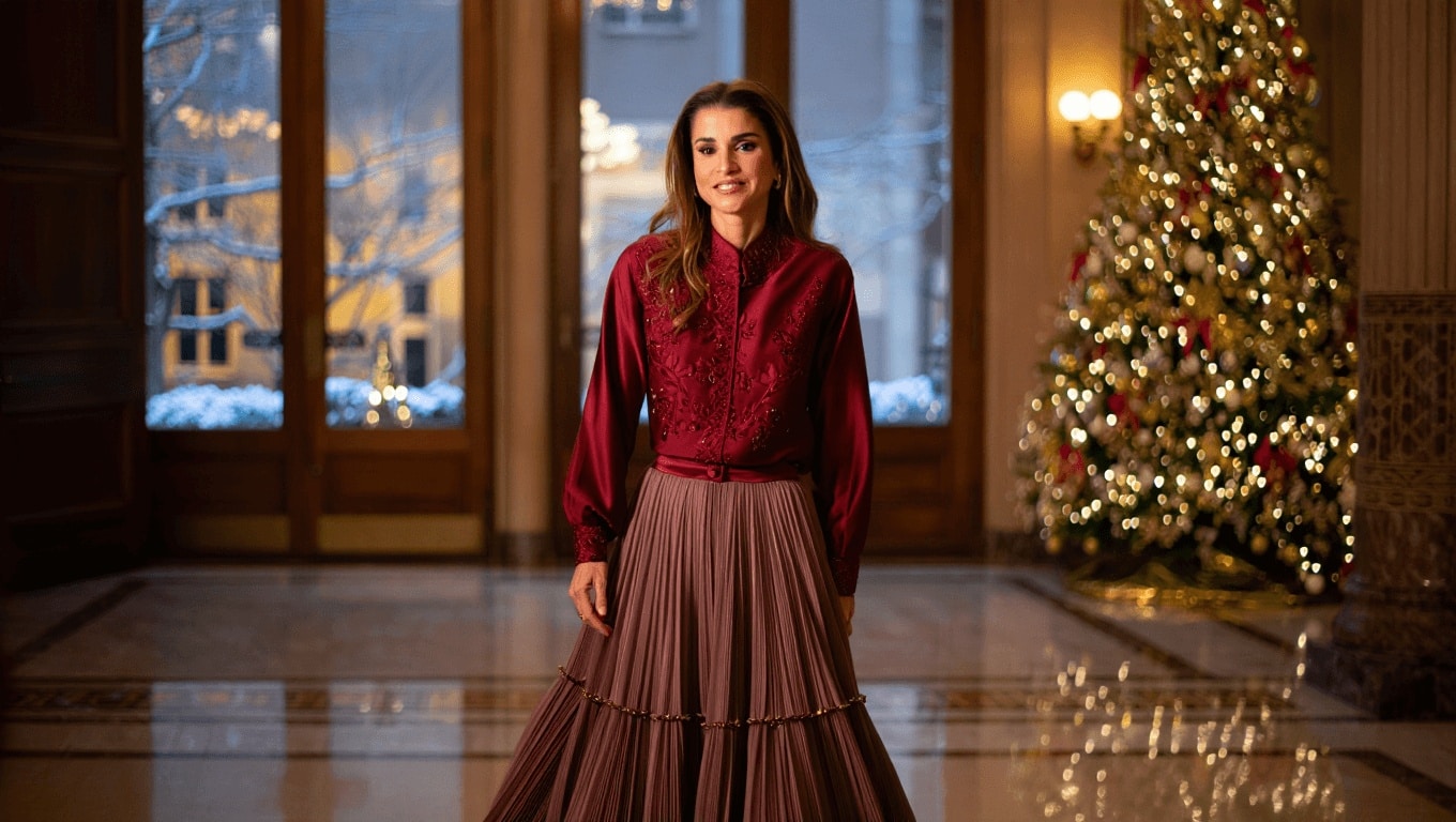 Sfera tiene la falda estilo Rania de Jordania y es perfecta para un look de Navidad diferente