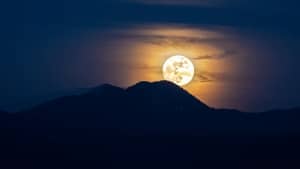 Spectacular supermoon to be seen for the last time until 2042