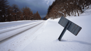 Weather warnings issued in ten Spanish regions as snow affects 50 roads