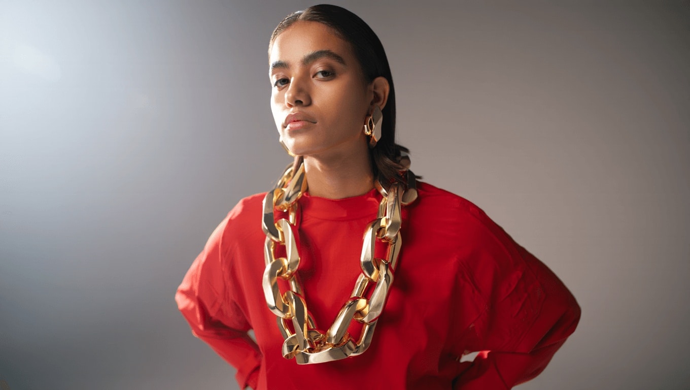 Las joyas chunky están de vuelta y estas son las mejores propuestas para llevarla en tus looks