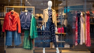 Las novedades de Primark de la semana: chaquetas de entretiempo, vestidos midi y vaqueros que hacen tipazo