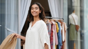 Las nuevas colecciones de ropa que adelantan la primavera 2026