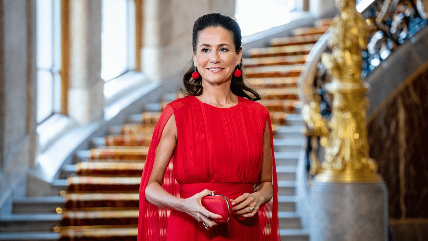 De Máxima de Holanda a la reina Letizia: por qué todas las royals recurren al total look rojo