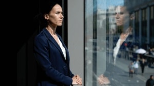 Spain's wage gap stagnates with women working for free around 45 days per year