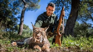 Spanish hunter fined100,000 euro for shooting a female lynx in Toledo