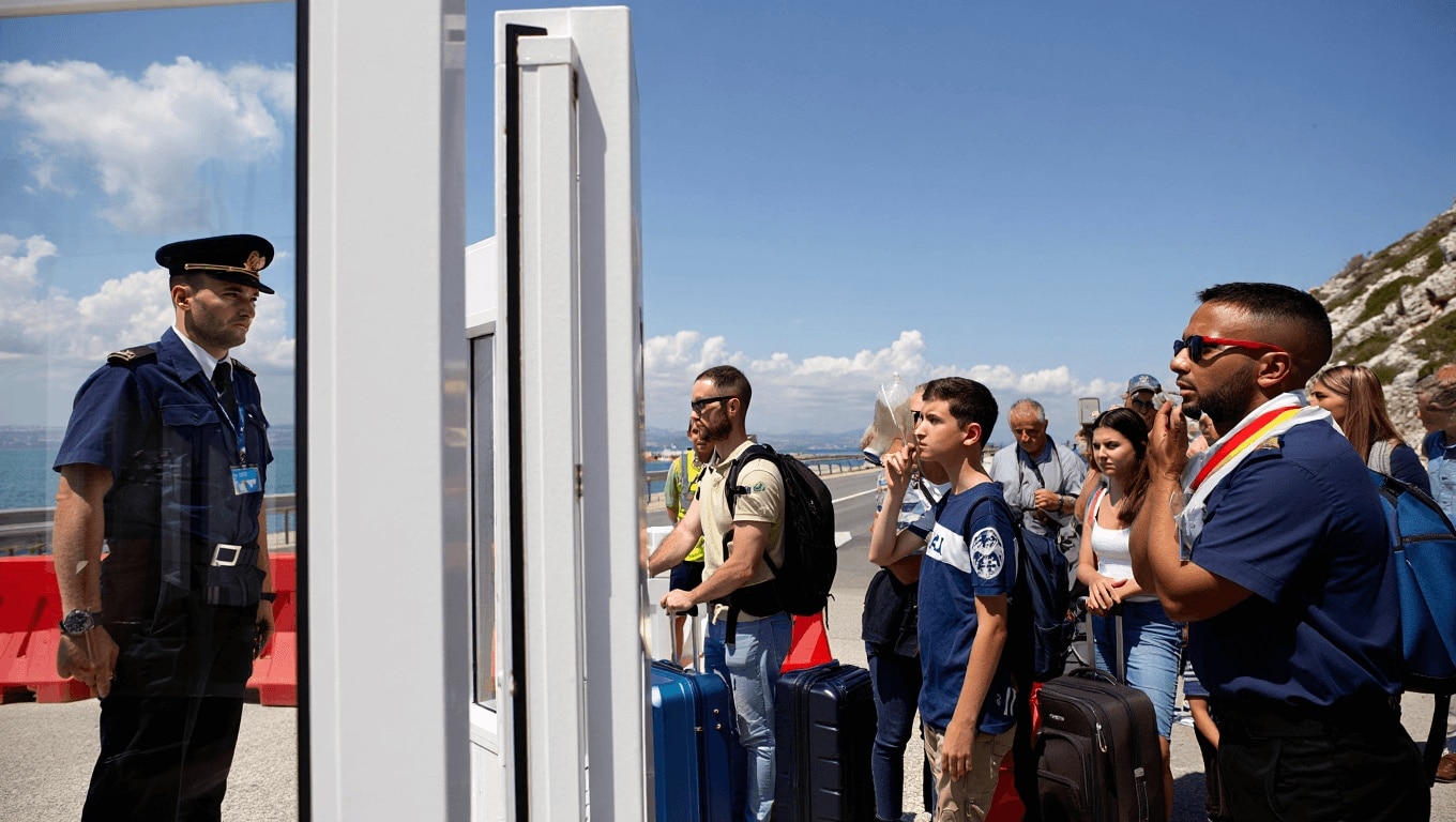 End of Gibraltar-Spain land border 'as soon as 10 April'