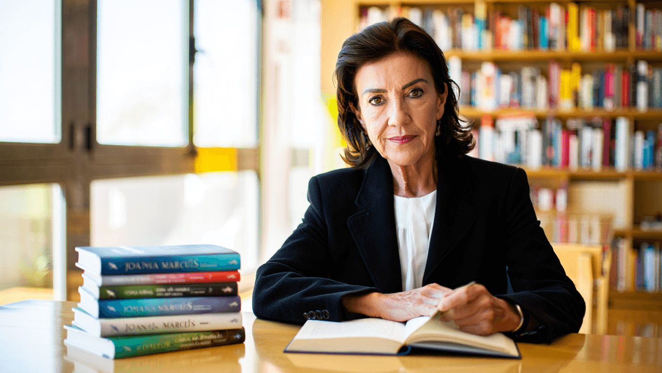 Joana Marcús, de escribir gratis en Wattpad a vender millones de libros