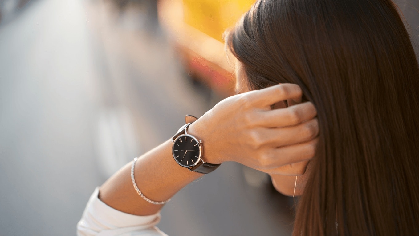 No usaba reloj, hasta que estos modelos minimalistas me conquistaron: quedan bien con cualquier look