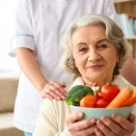 Expertos aseguran que los cribados de nutrición en personas mayores o con dependencia reducen las hospitalizaciones