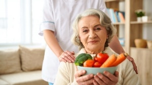 Expertos aseguran que los cribados de nutrición en personas mayores o con dependencia reducen las hospitalizaciones