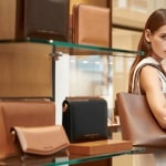 La firma de bolsos favorita de las royals tiene descuento: los modelos de DeMellier que merece la pena fichar ahora
