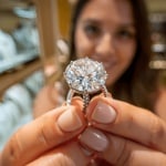 ¿Puede un diamante costar menos de 30 euros? El lujo asequible llega a España