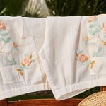 El pantalón con bordados es la prenda de verano en la que merece la pena invertir