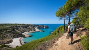 Una ruta de senderismo por la Murcia más paradisíaca: cuatro calas donde darse el primer chapuzón del año