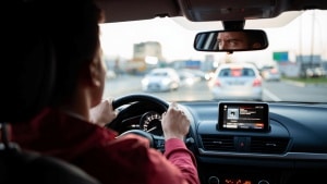Vuelve el caos a Android Auto: si pones música, se bloquea. Solo puedes hacer una cosa para que no ocurra