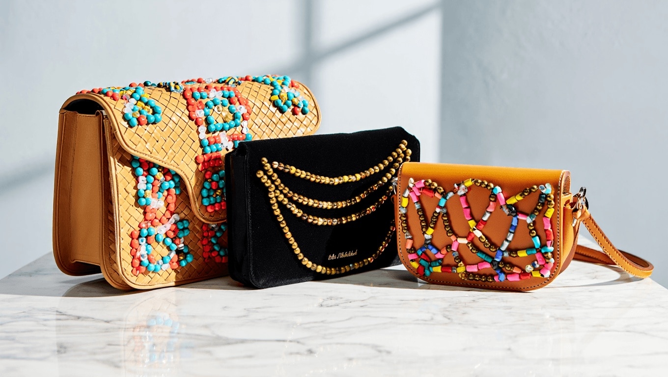 Los bolsos con abalorios son tendencia: los más bonitos del verano