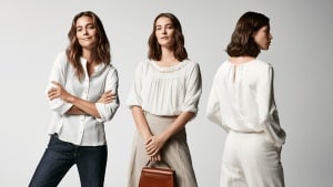 Las camisas románticas más vendidas están aquí: los modelos más bonitos de Zara, Mango o Sézane