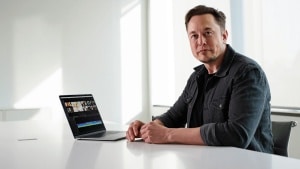 Elon Musk acaba de revolucionar X (Twitter): ahora puedes ganar dinero en la app copiando lo mejor de TikTok