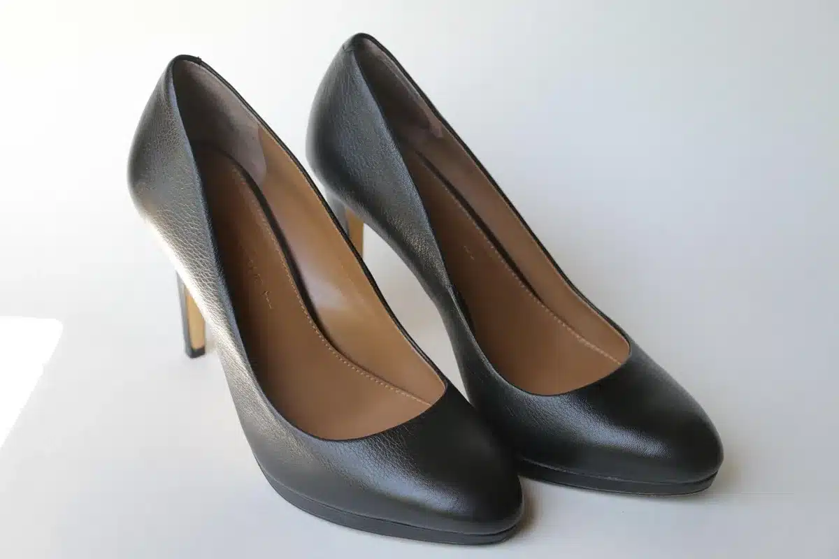 Zapatos de cuero clásicos con pulsera al tobillo, estilo francés tradicional