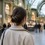 Anna Castillo en París: pendientes que nunca faltan en sus looks