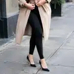 Leggings con tacones: cómo llevar un look cómodo y elegante de día a noche