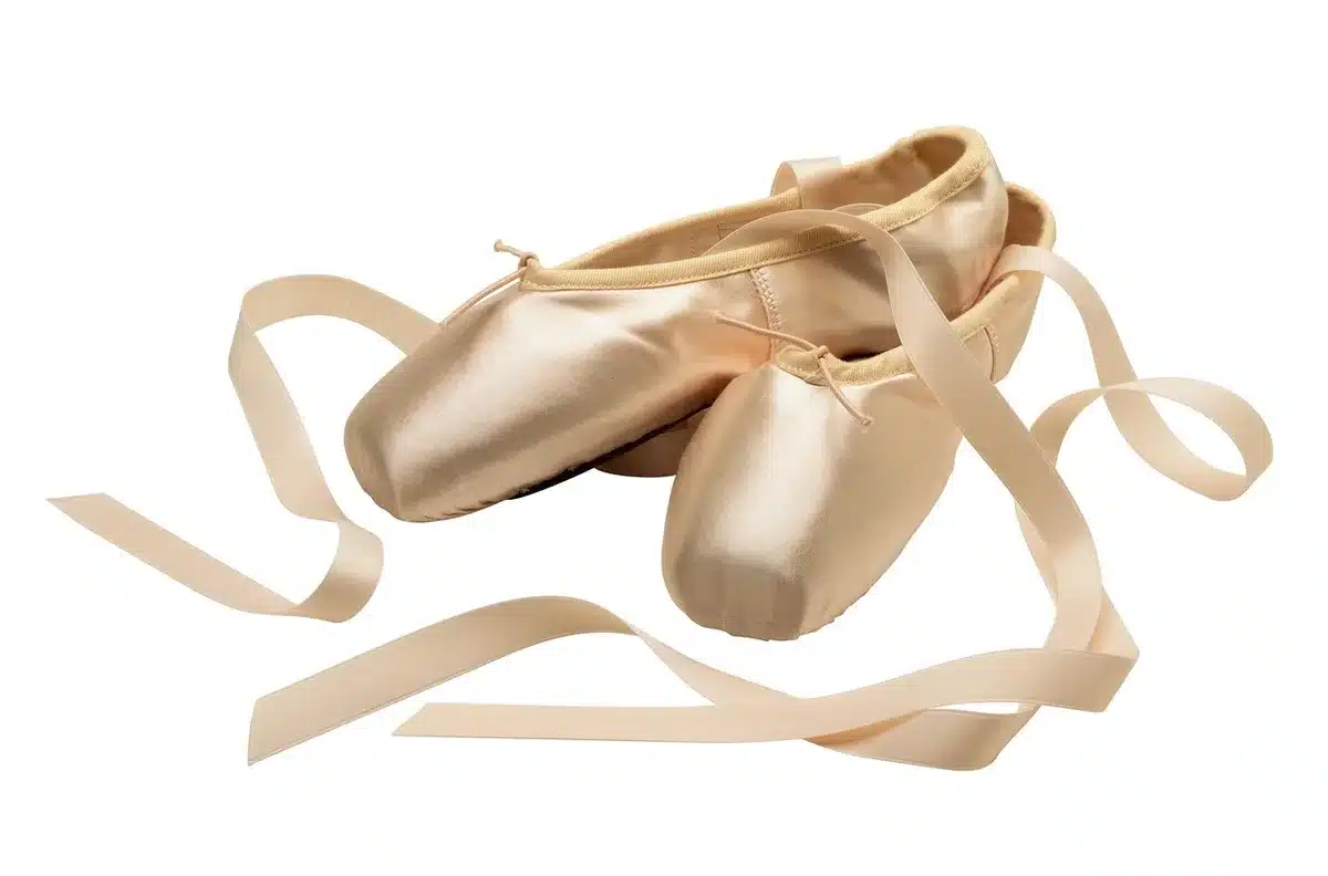 Conjuntos con bailarinas, mocasines y destalonados combinados con prendas otoñales